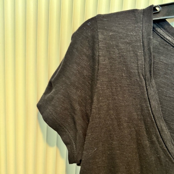 NWOT Express Black V-Neck Easy Slub Short Sleeve T-Shirt - Picture 8 of 8